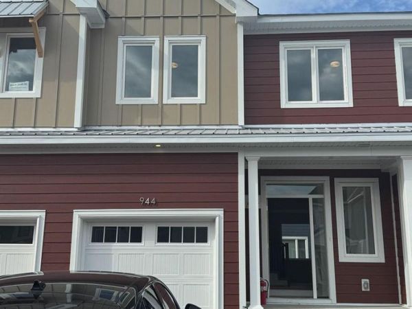 944 Seagrave Lane, Ottawa, ON K0A2Z0