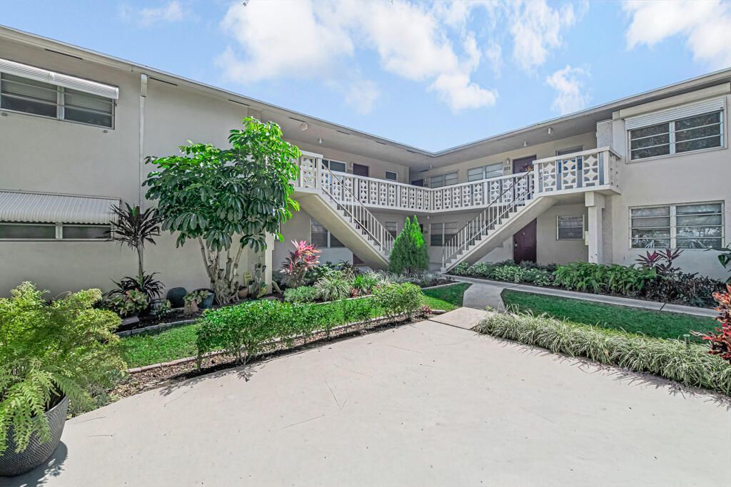 606 S C Street, Unit 204, Lake Worth Beach, FL 33460 Photo