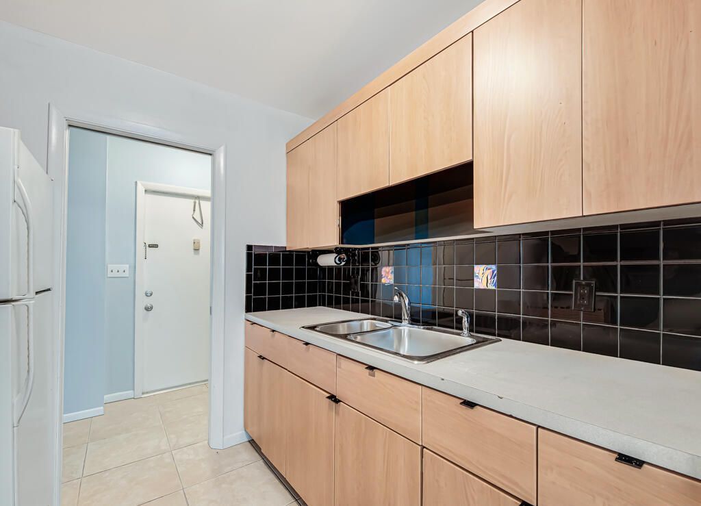 606 S C Street, Unit 204, Lake Worth Beach, FL 33460 Photo