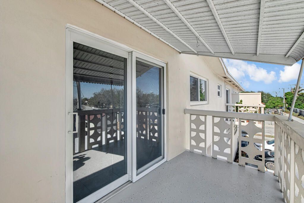 606 S C Street, Unit 204, Lake Worth Beach, FL 33460 Photo