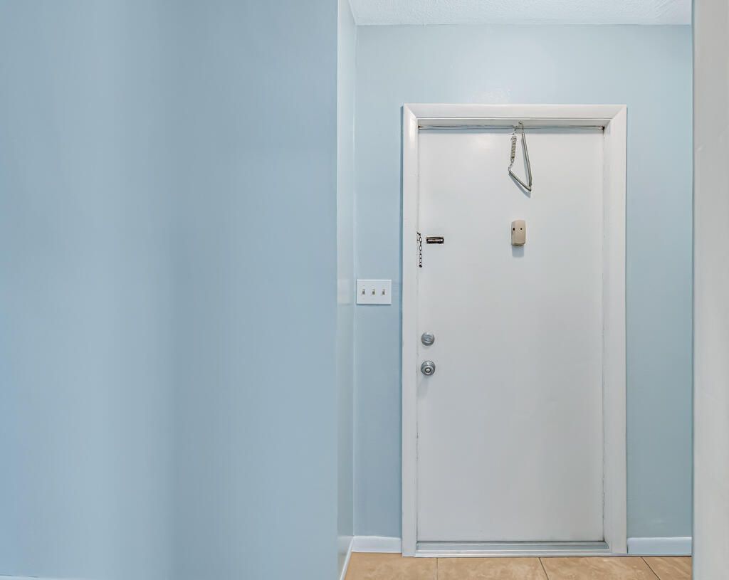 606 S C Street, Unit 204, Lake Worth Beach, FL 33460 Photo