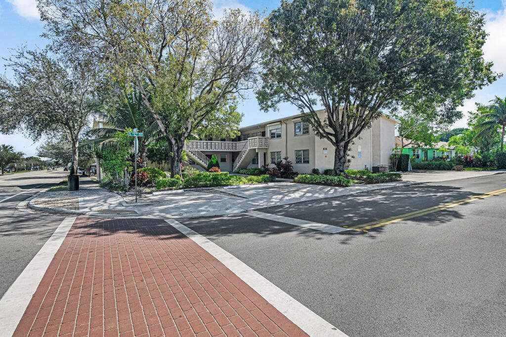 606 S C Street, Unit 204, Lake Worth Beach, FL 33460 Photo