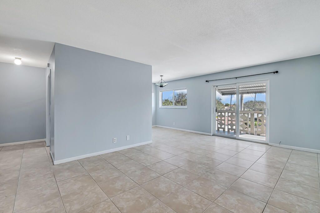 606 S C Street, Unit 204, Lake Worth Beach, FL 33460 Photo