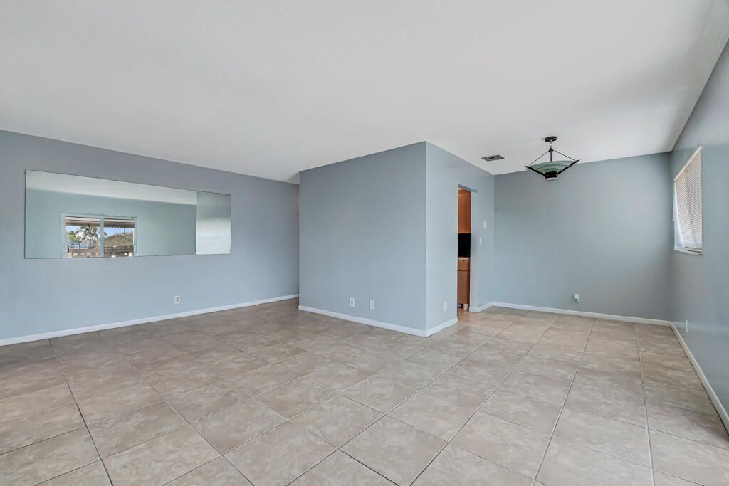 606 S C Street, Unit 204, Lake Worth Beach, FL 33460 Photo