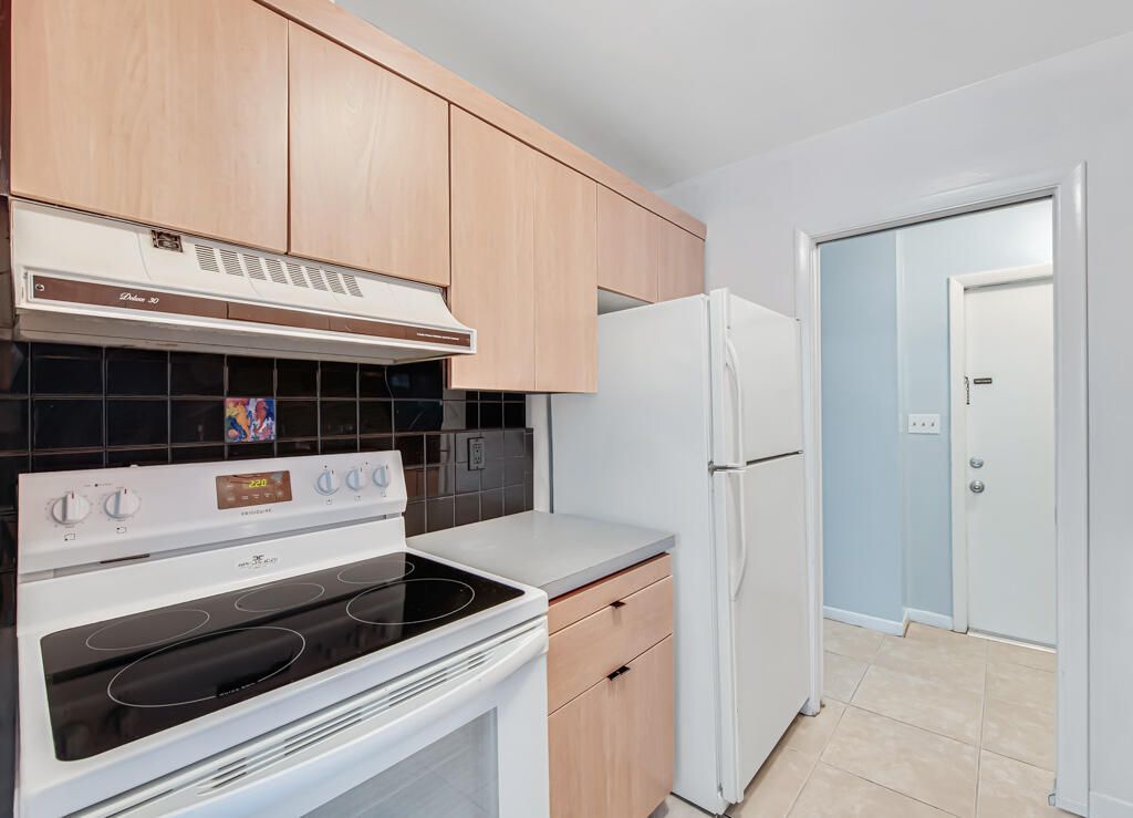 606 S C Street, Unit 204, Lake Worth Beach, FL 33460 Photo