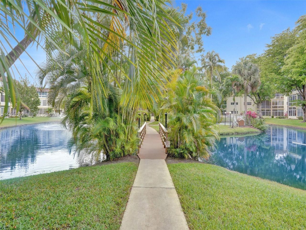 5111 W Oakland Park Boulevard, Unit 105, Lauderdale Lakes, FL 33313 Photo