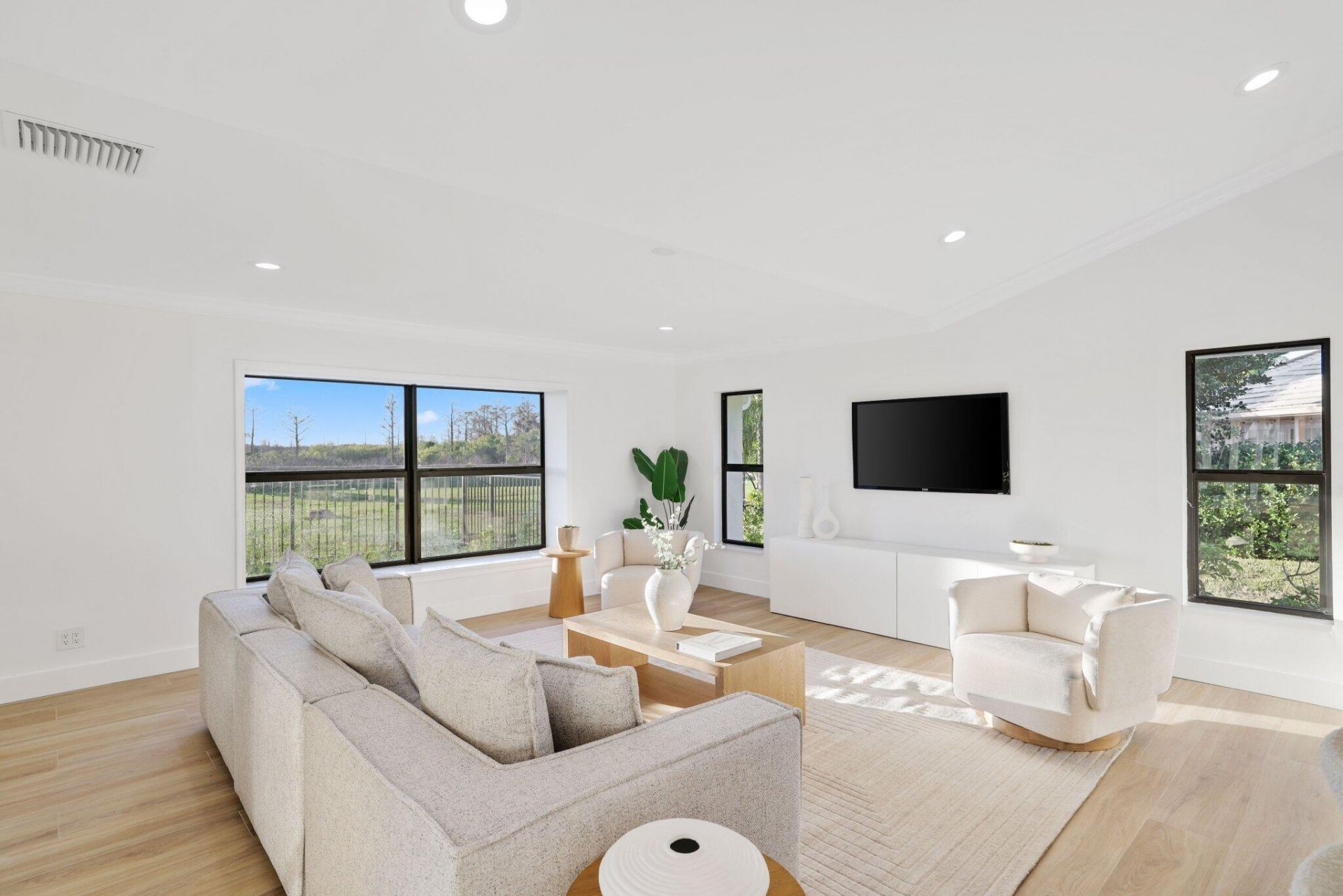 24 Dunbar Road, Palm Beach Gardens, FL 33418 Photo