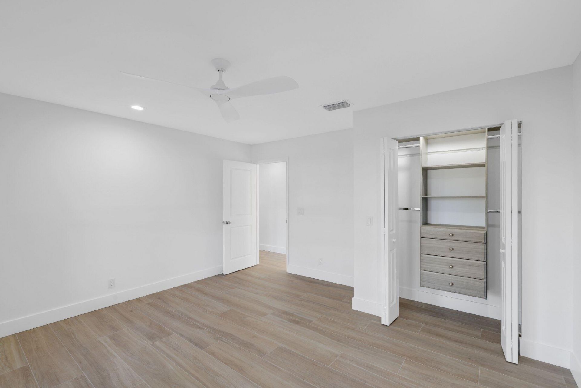 24 Dunbar Road, Palm Beach Gardens, FL 33418 Photo