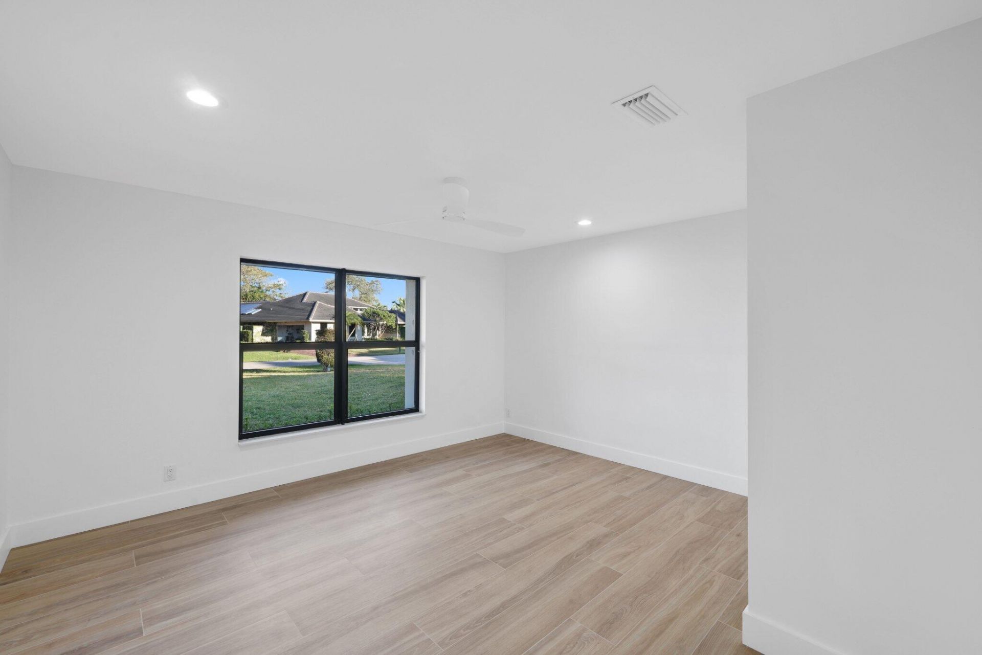 24 Dunbar Road, Palm Beach Gardens, FL 33418 Photo