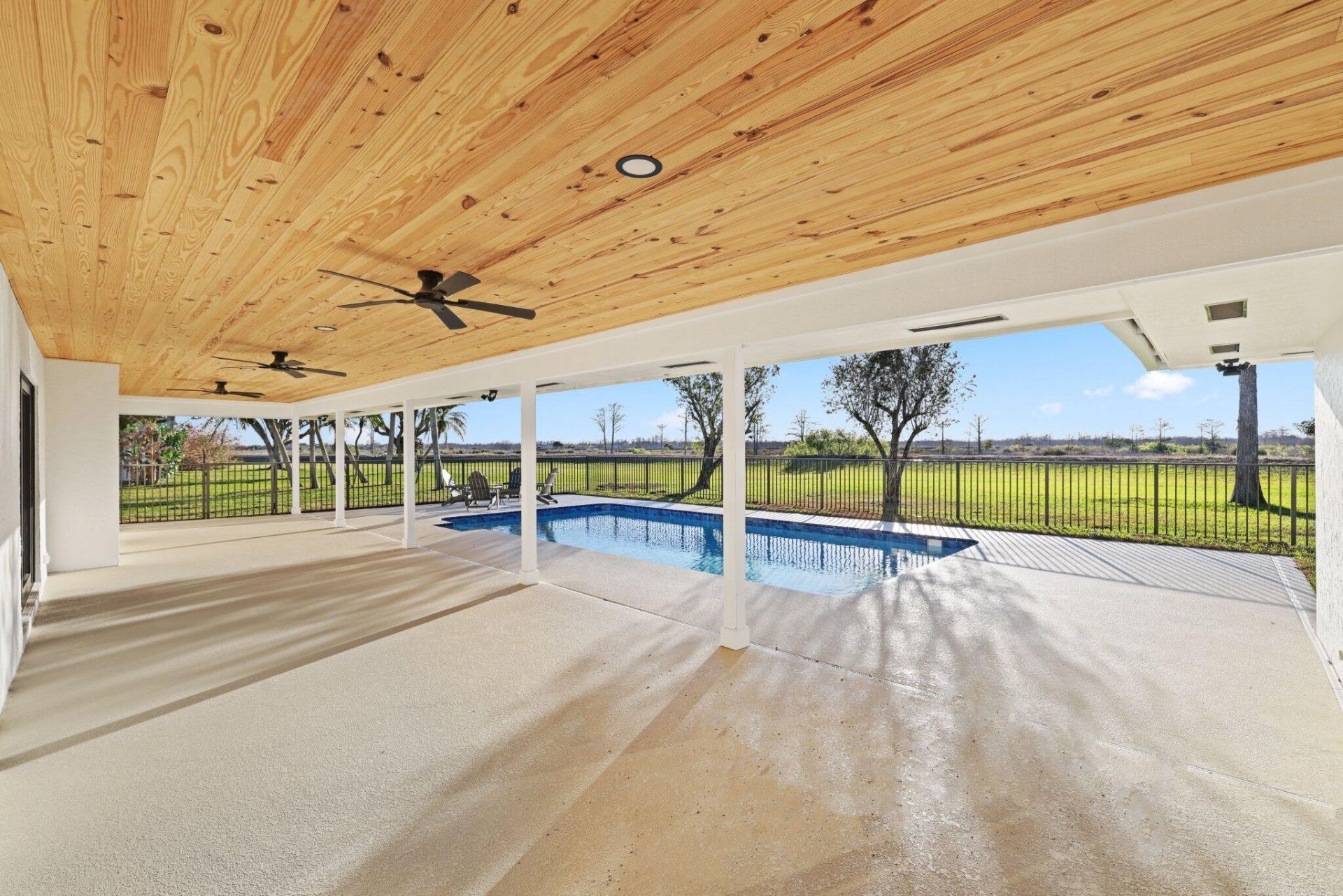 24 Dunbar Road, Palm Beach Gardens, FL 33418 Photo