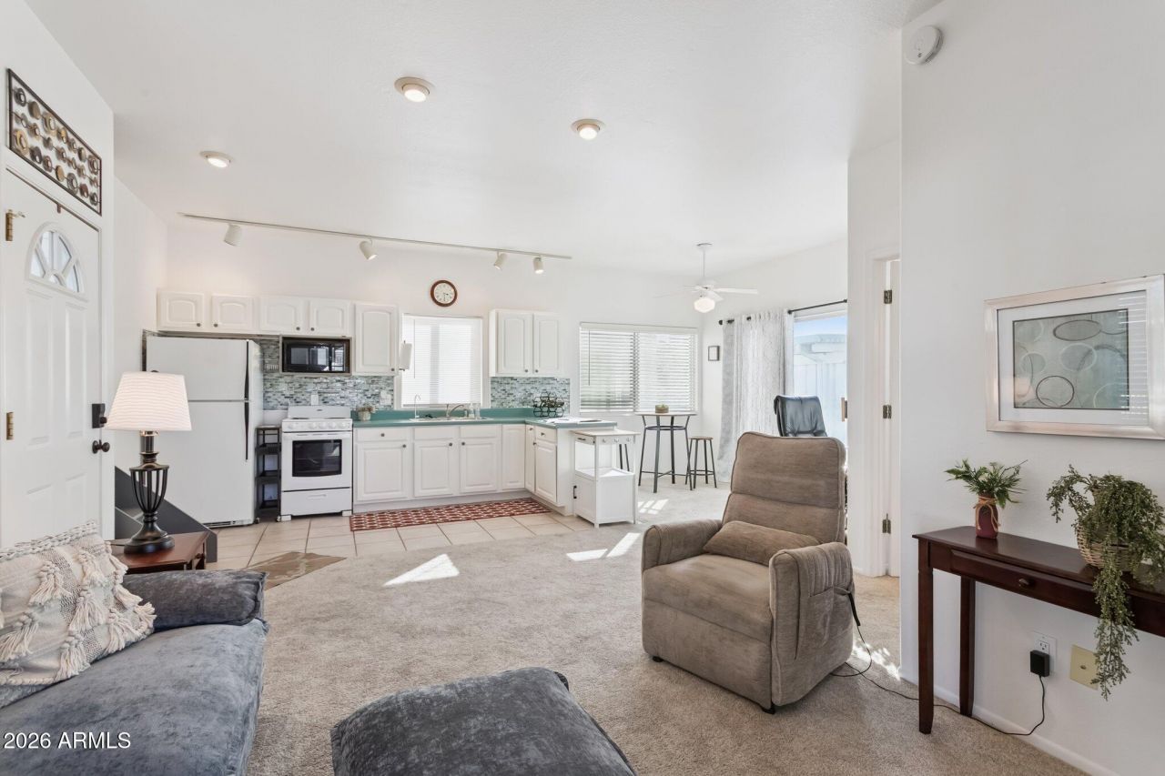 17200 W Bell Road, Lot #869, Surprise, AZ 85374 Main Photo