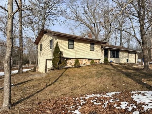 1080 N Industrial Drive , Houston, MO 65483