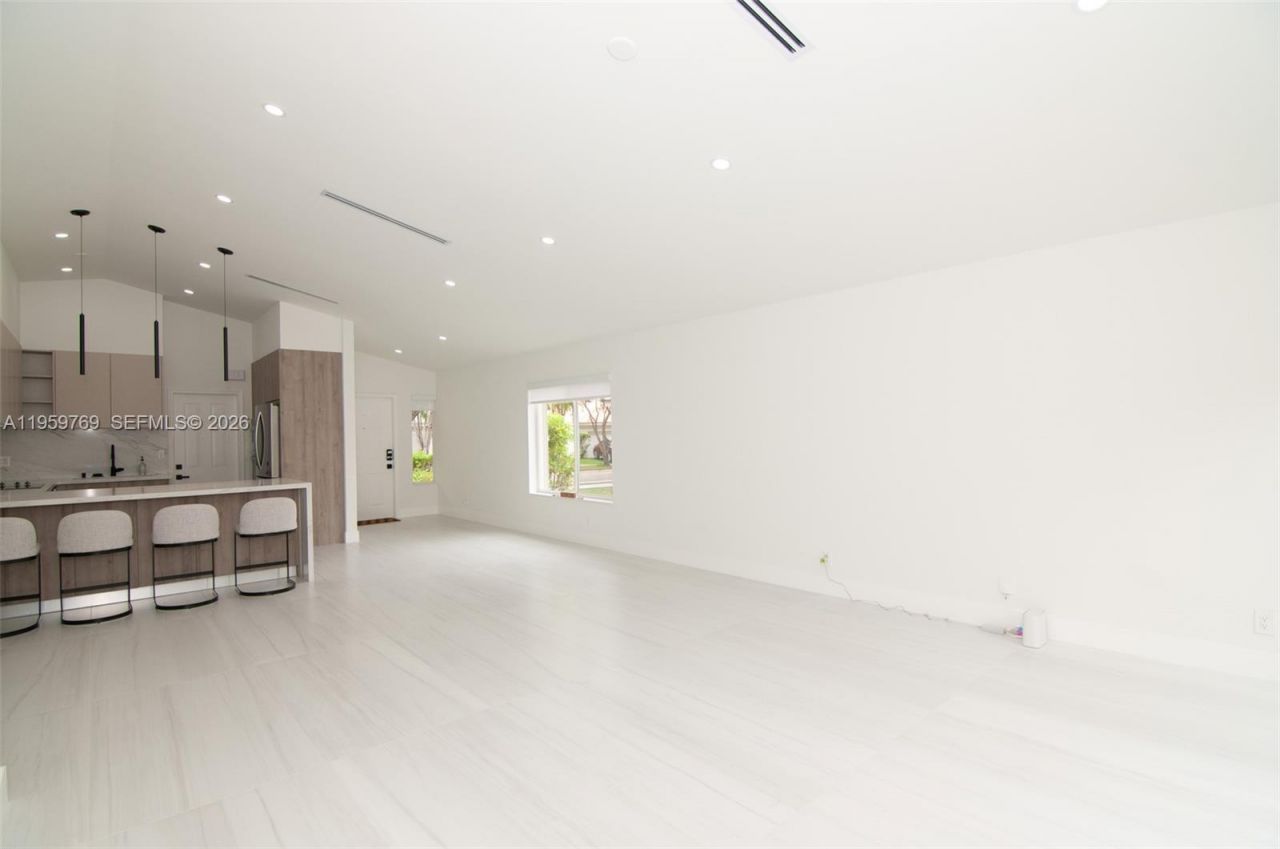 4420 Dogwood Cir, Unit 4420, Weston, FL 33331 Photo