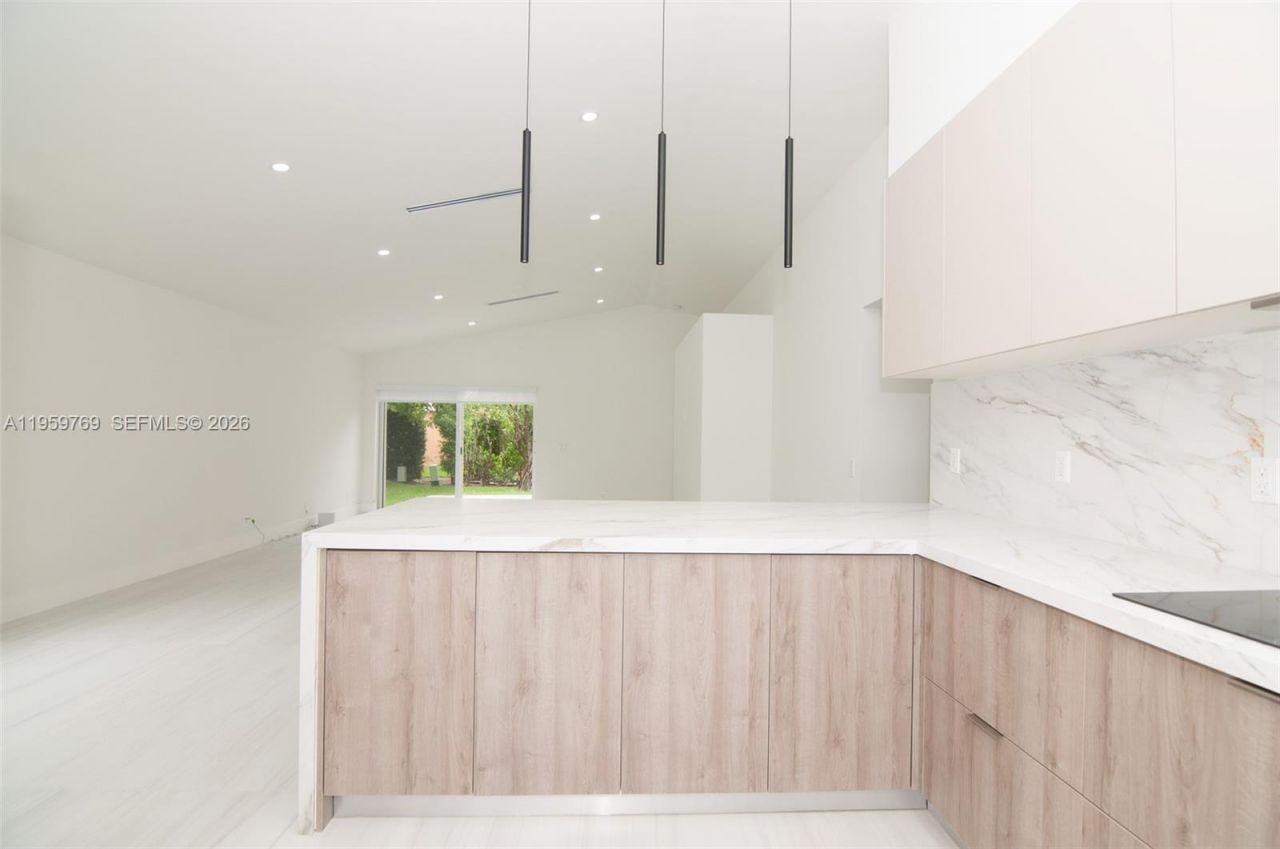 4420 Dogwood Cir, Unit 4420, Weston, FL 33331 Photo