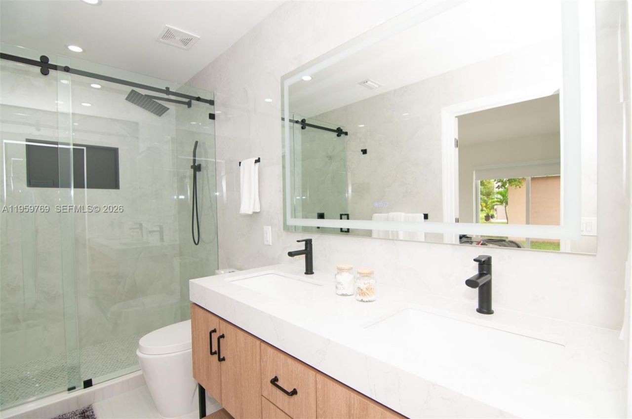 4420 Dogwood Cir, Unit 4420, Weston, FL 33331 Photo