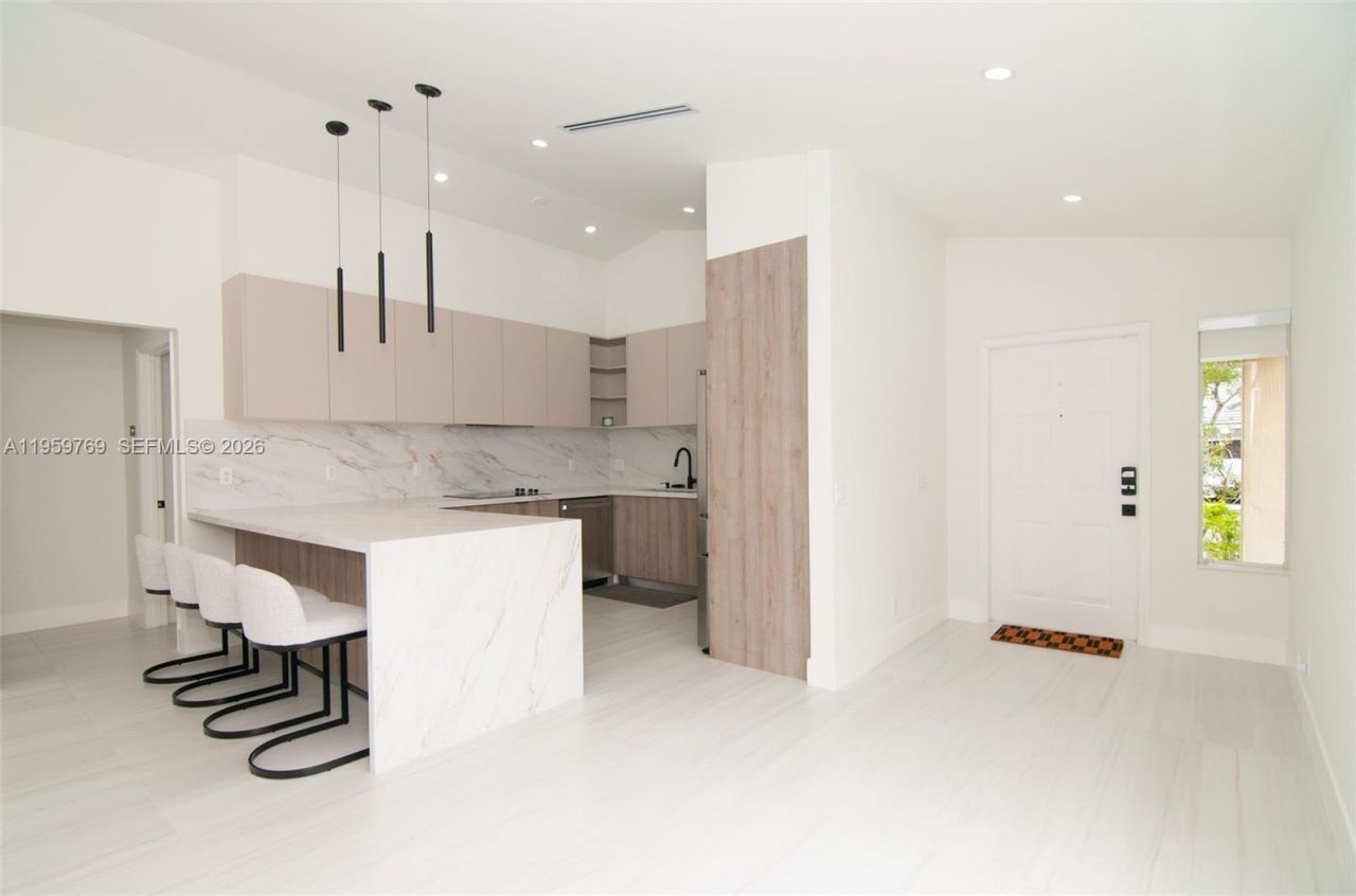 4420 Dogwood Cir, Unit 4420, Weston, FL 33331 Photo