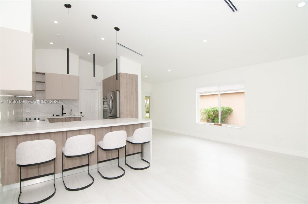 4420 Dogwood Cir, Unit 4420, Weston, FL 33331 Photo