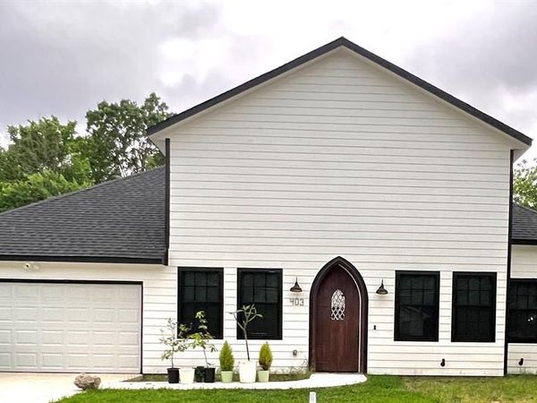 403 N Nash Street, Kaufman, TX 75142