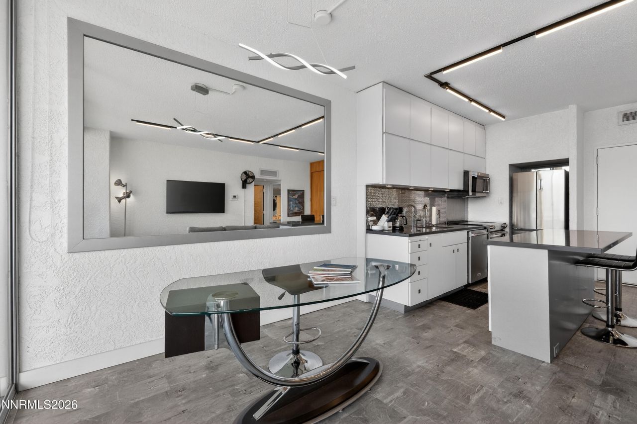 100 N Arlington Avenue, Unit 22H, Reno, NV 89501 Photo