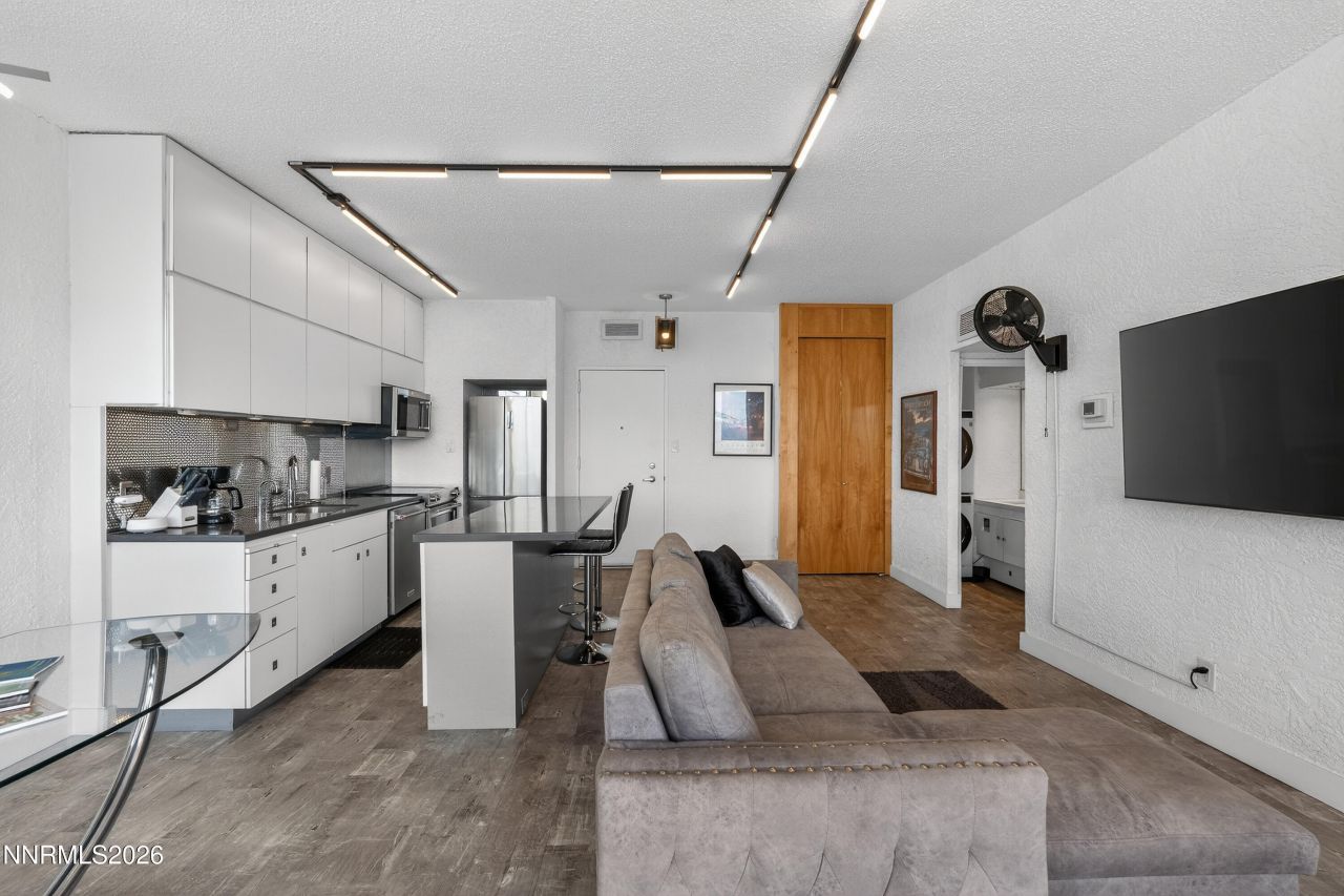 100 N Arlington Avenue, Unit 22H, Reno, NV 89501 Photo