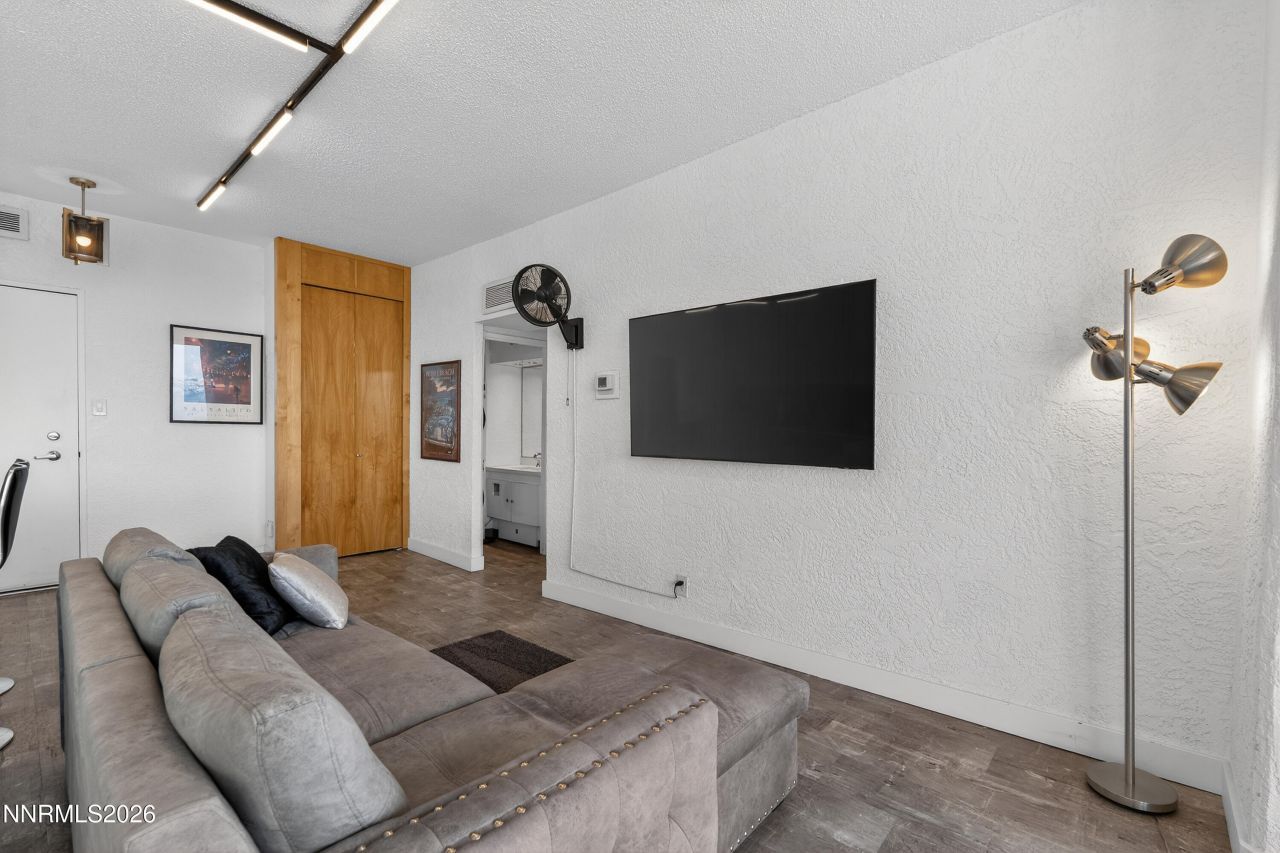 100 N Arlington Avenue, Unit 22H, Reno, NV 89501 Photo