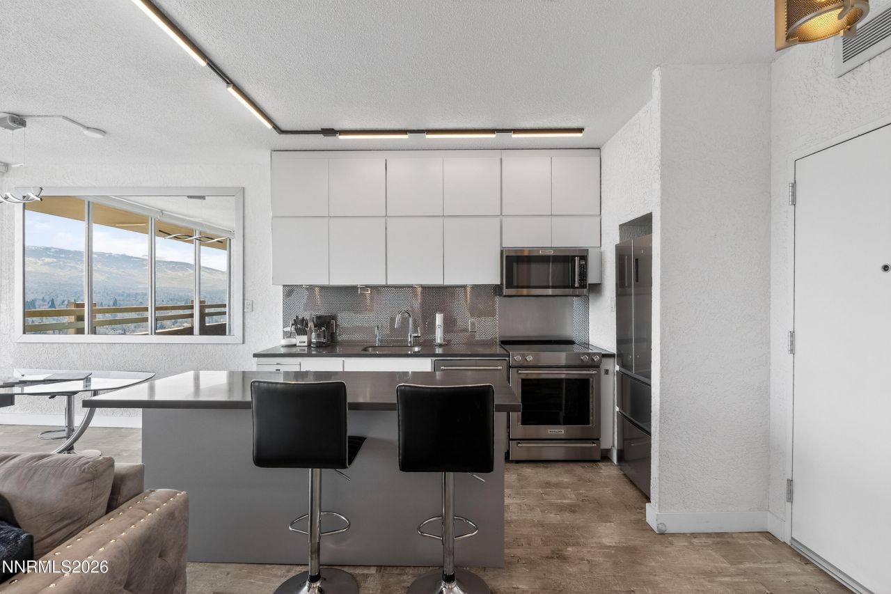 100 N Arlington Avenue, Unit 22H, Reno, NV 89501 Photo