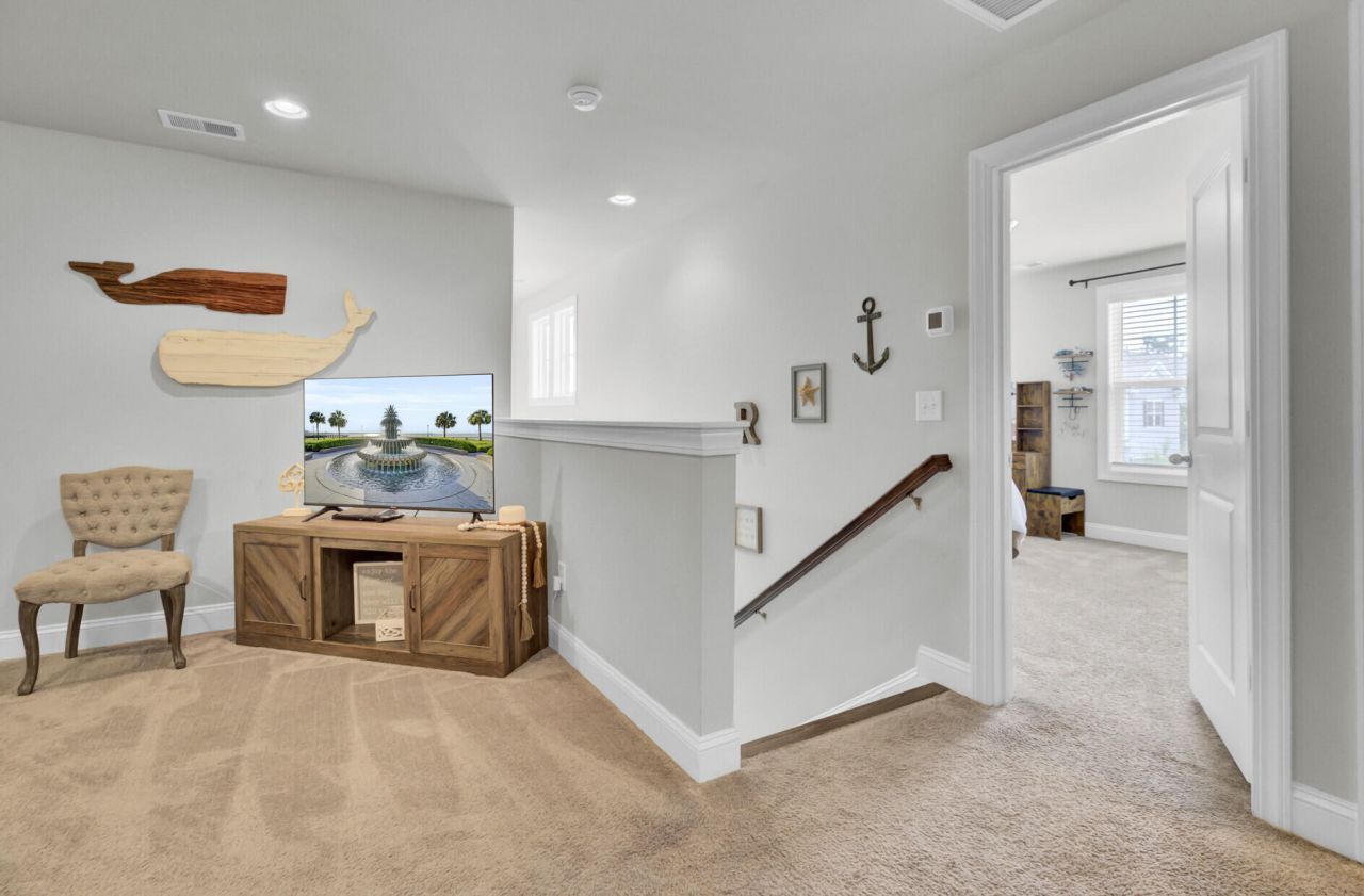 2672 Park W Boulevard Photo 17