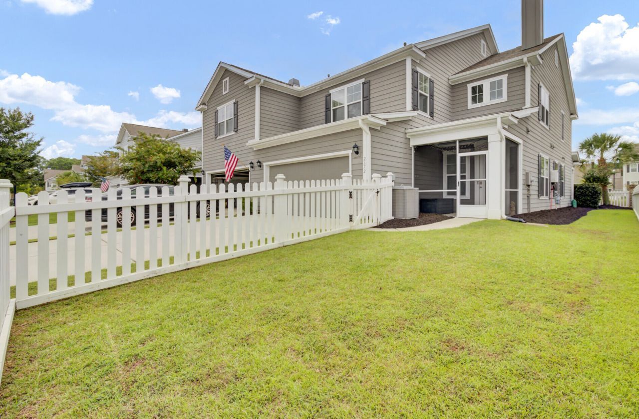 2672 Park W Boulevard Photo 32