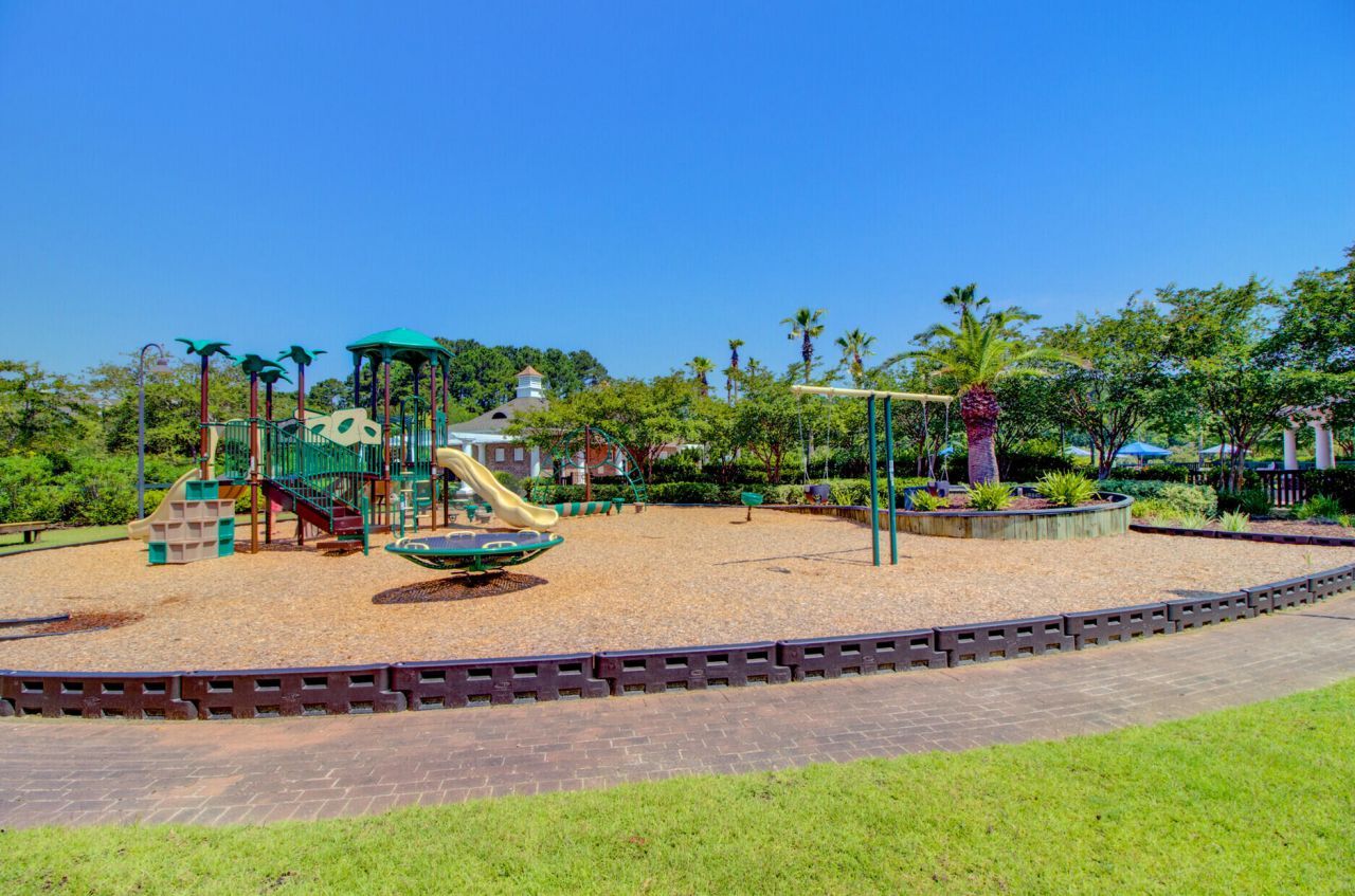 2672 Park W Boulevard Photo 35