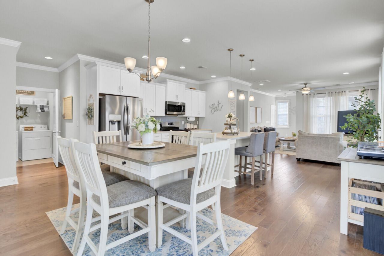 2672 Park W Boulevard Photo 4