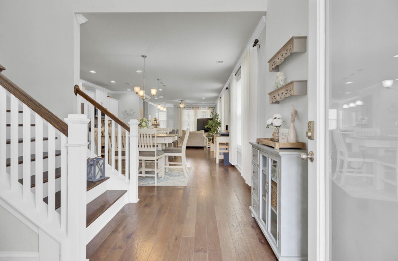 2672 Park W Boulevard Photo 4