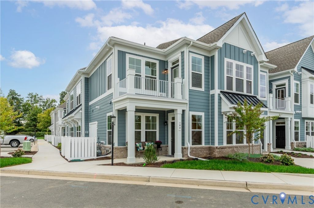 5304 Twisting Vine Lane Glen Allen, VA 23059