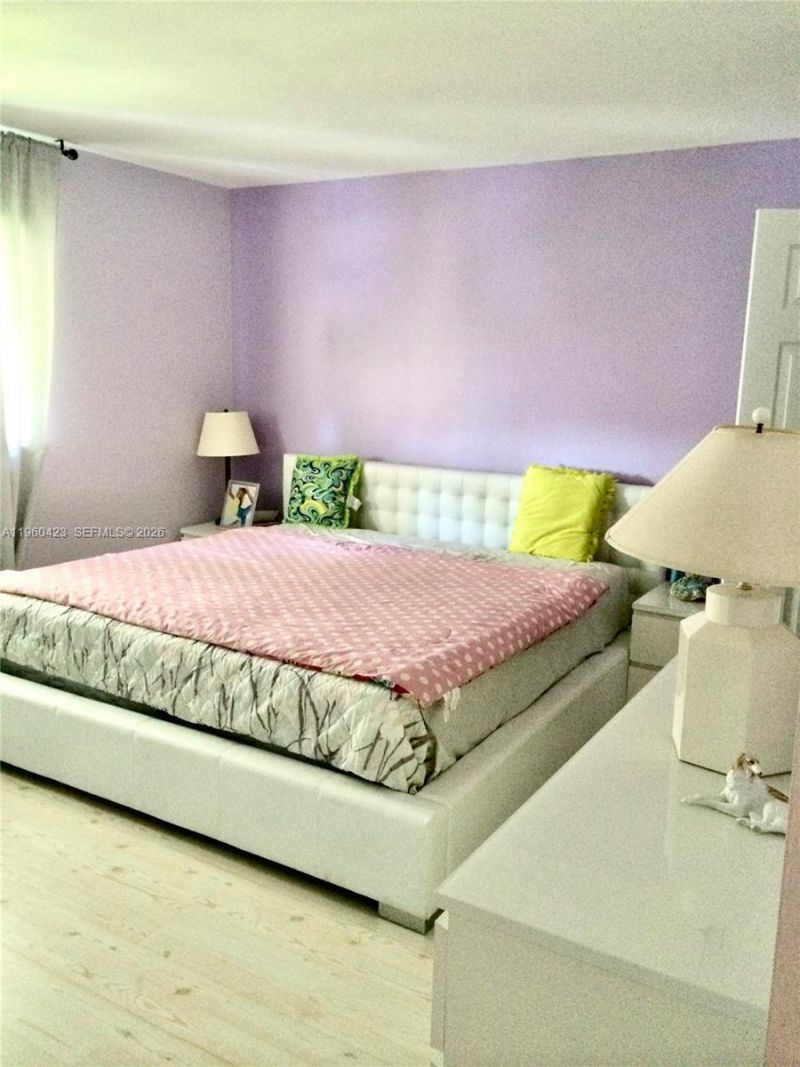 319 NE 14th Ave, Unit 602, Hallandale Beach, FL 33009 Photo