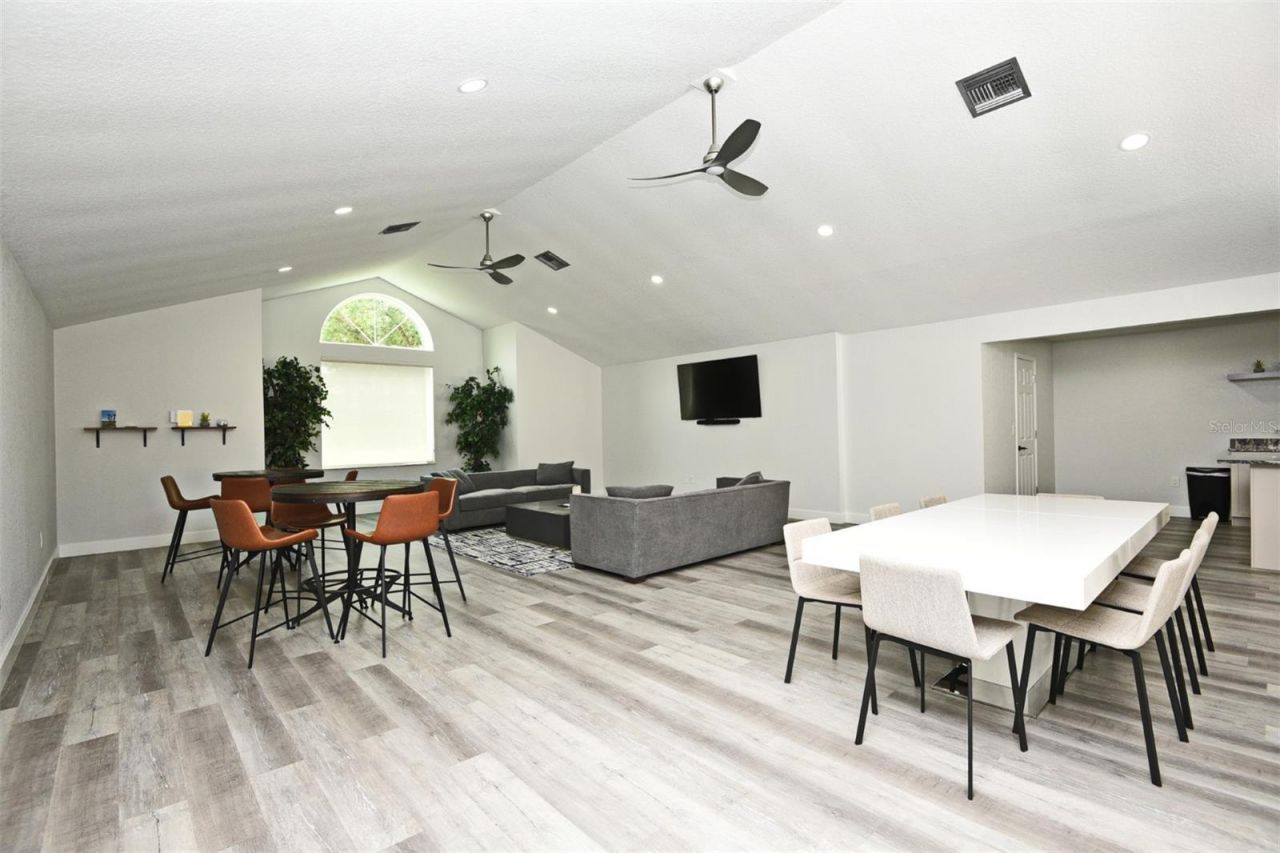 443 Hamptoncrest Circle, Unit 305, Heathrow, FL 32746 Photo