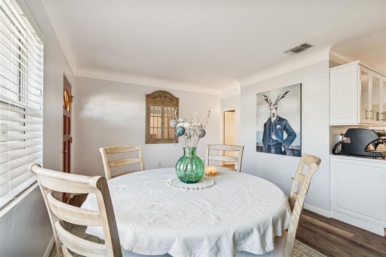 5112 58th Way N, Kenneth City, FL 33709 Photo