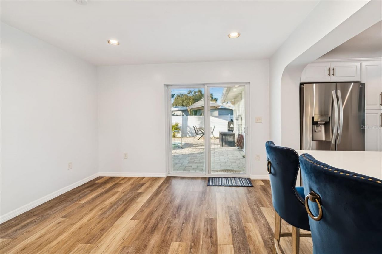 5112 58th Way N, Kenneth City, FL 33709 Photo