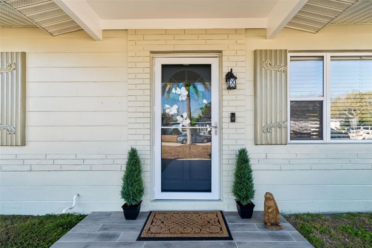 5112 58th Way N, Kenneth City, FL 33709 Photo