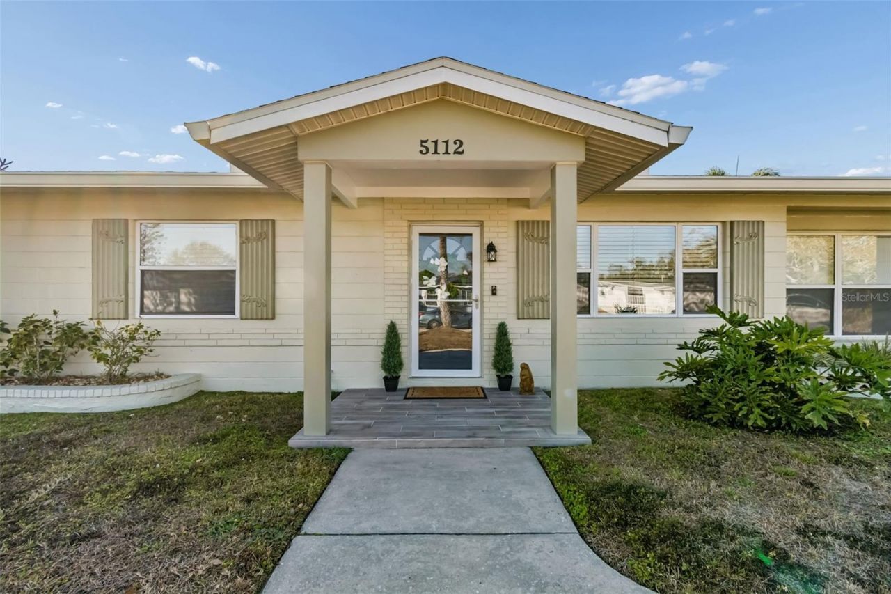 5112 58th Way N, Kenneth City, FL 33709 Photo