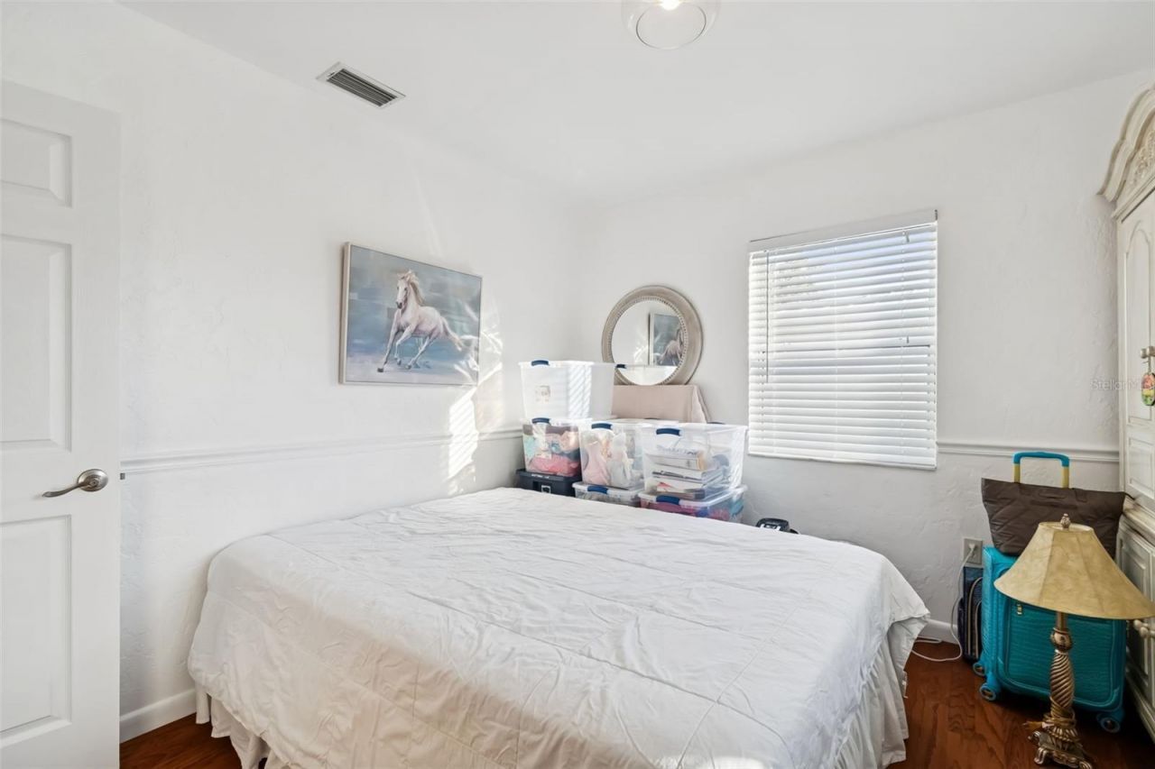 5112 58th Way N, Kenneth City, FL 33709 Photo