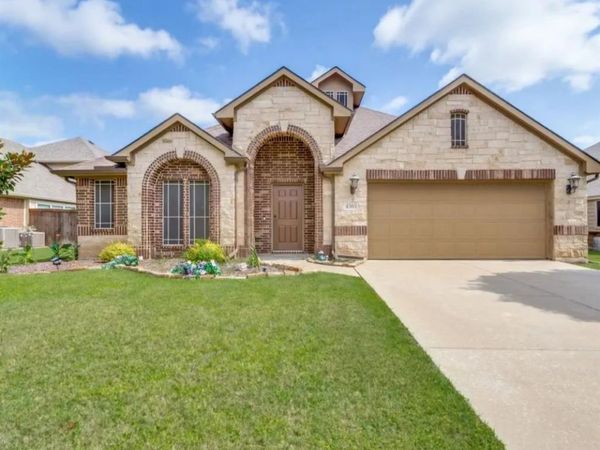4303 Poppy Drive, Mansfield, TX 76063