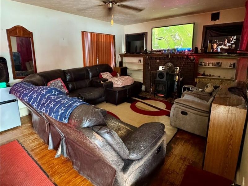 143 Wilson Street, Struthers, OH 44471 Photo 2