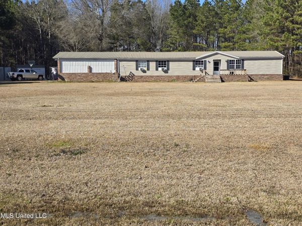 1321 Highway 44 , Jayess, MS 39641