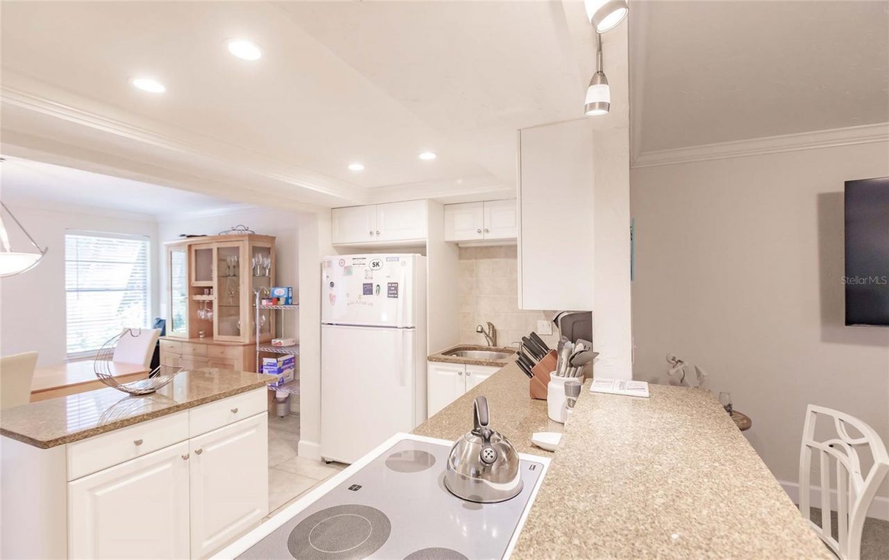 1207 E Peppertree Drive, Unit 231, Sarasota, FL 34242 Photo