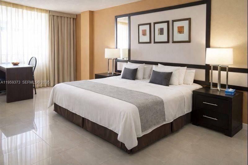 19201 Collins Ave , Unit 707, Sunny Isles Beach, FL 33160 Photo