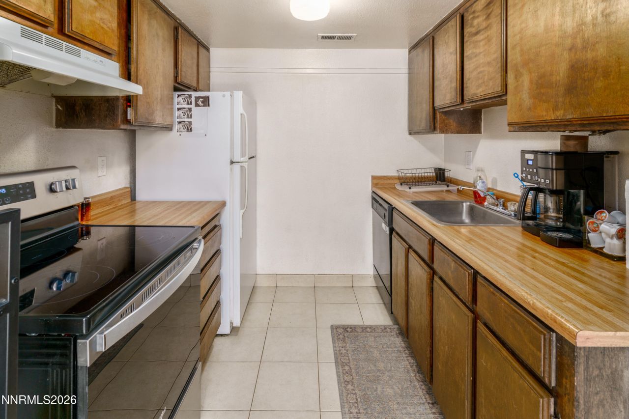 2127 Greyhaven Lane, Sparks, NV 89431 Photo