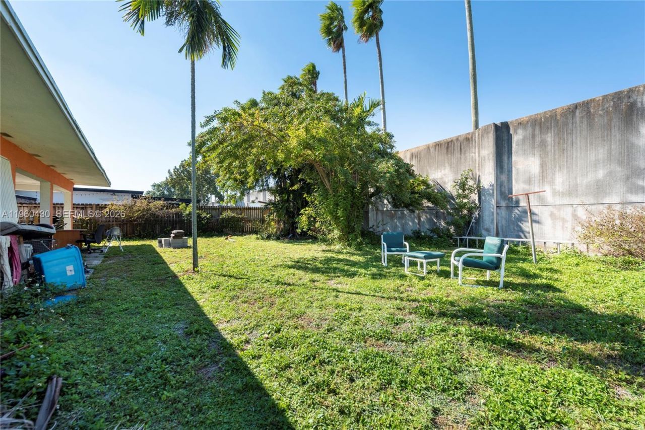 600 SW 11th Ave, Hallandale Beach, FL 33009 Photo