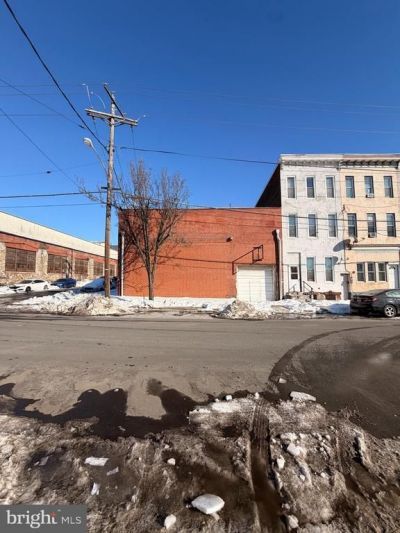 355 N 8th Street, Reading, PA 19601 Main Photo