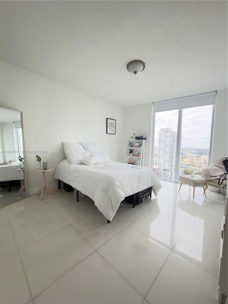 185 SW 7th St , Unit 2711, Miami, FL 33130 Photo