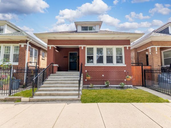 6221 S Talman Avenue, Chicago, IL 60629