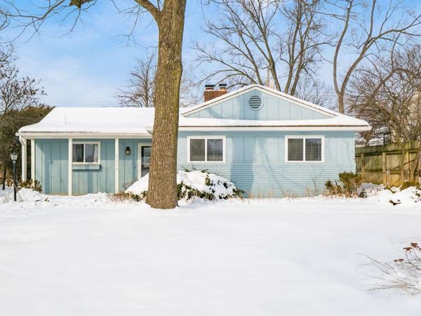 2674 Woodstock Road, Upper Arlington, OH 43221